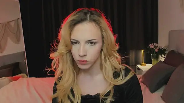 Tiffany  King online show from 04-12-26, 06:07