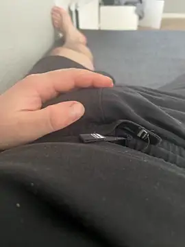 siisidjfjfjdj online show from 02-08-26, 08:18