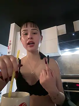 Snapshot of Just-Lilly chatting on 02-07-26, 12:09 Just-Lilly online show from 02-07-26, 12:09