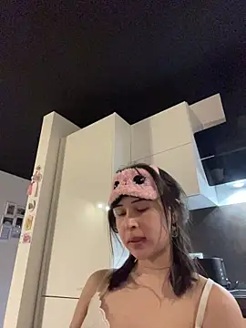 Just-Lilly online show from 03-26-26, 07:25