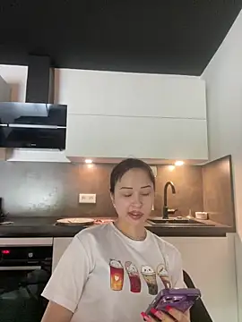 Snapshot of Just-Lilly chatting on 05-30-26, 02:36 Just-Lilly online show from 05-30-26, 02:36