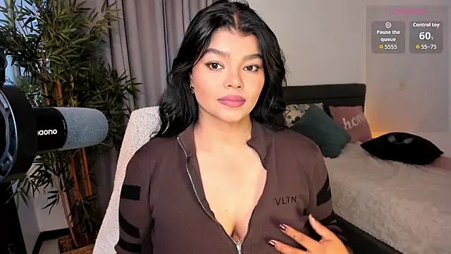 Snapshot of moonhelen chatting on 03-02-26, 11:11 moonhelen online show from 03-02-26, 11:11