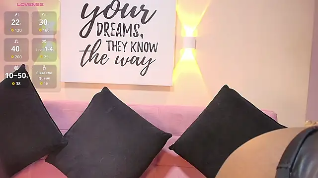 Snapshot of Nalathompson chatting on 02-25-26, 12:37 Nalathompson online show from 02-25-26, 12:37