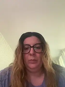 JasmineGlow7 online show from 04-19-26, 05:23