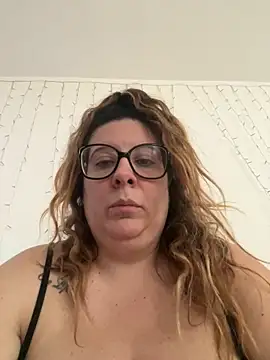 JasmineGlow7 online show from 05-18-26, 01:17