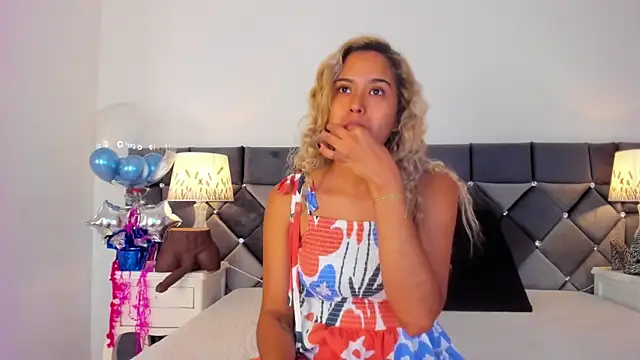 Snapshot of _Giorgiina_ chatting on 02-23-26, 12:13 Giorgiina online show from 02-23-26, 12:13