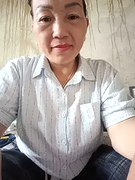Snapshot of baby_112233 chatting on 06-15-26, 03:42 baby 112233 online show from 06-15-26, 03:42