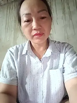 Snapshot of baby_112233 chatting on 06-16-26, 12:24 baby 112233 online show from 06-16-26, 12:24