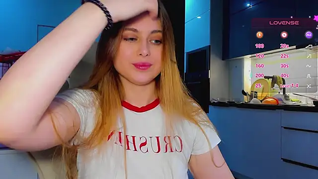 Alice Wanderr online show from 05-18-26, 05:57