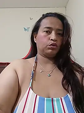 Snapshot of BustySexy_Nataly chatting on 07-21-26, 04:48 BustySexy Nataly online show from 07-21-26, 04:48