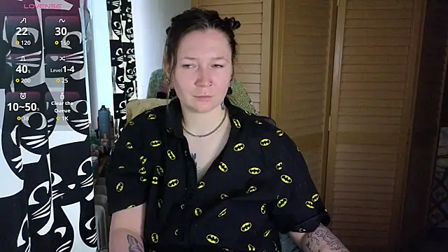 Snapshot of Ozalin_ chatting on 06-24-26, 11:09 Ozalin online show from 06-24-26, 11:09