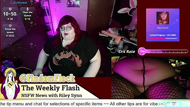 Snapshot of RileySynn chatting on 08-08-26, 03:41 RileySynn online show from 08-08-26, 03:41