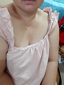 Snapshot of Yummyamasha chatting on 07-18-26, 02:54 Yummyamasha online show from 07-18-26, 02:54