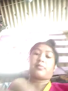 SweetKirsten69 online show from 04-20-26, 03:09