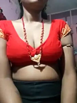 Snapshot of Komal9080 chatting on 03-03-26, 05:30 Komal9080 online show from 03-03-26, 05:30