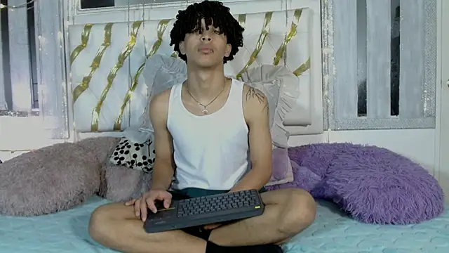 Snapshot of ian_smith_ chatting on 02-26-26, 12:26 ian smith online show from 02-26-26, 12:26