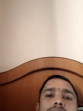 Mumbai handsom92 online show from 02-22-26, 04:46