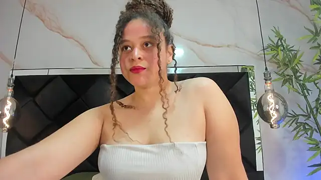 IrinaVoshh  online show from 04-08-26, 07:14