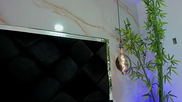 IrinaVoshh  online show from 04-13-26, 05:40