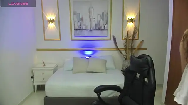 Snapshot of milaack_ chatting on 02-19-26, 12:45 milaack online show from 02-19-26, 12:45