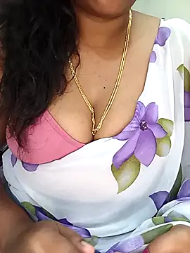 Snapshot of Chinnima143 chatting on 02-09-26, 05:50 Chinnima143 online show from 02-09-26, 05:50