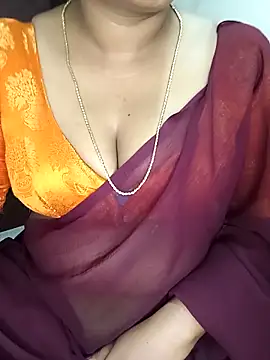 Snapshot of Chinnima143 chatting on 02-25-26, 02:54 Chinnima143 online show from 02-25-26, 02:54