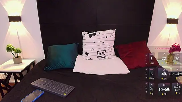 Snapshot of JacoVelvet chatting on 02-16-26, 04:03 JacoVelvet online show from 02-16-26, 04:03