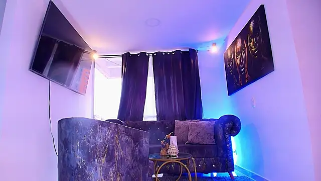 Snapshot of miguel_aguirre_ chatting on 02-09-26, 12:31 miguel aguirre online show from 02-09-26, 12:31