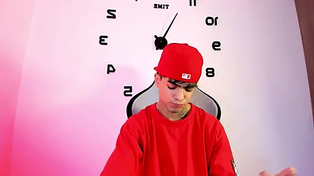 Snapshot of miguel_aguirre_ chatting on 02-28-26, 12:28 miguel aguirre online show from 02-28-26, 12:28