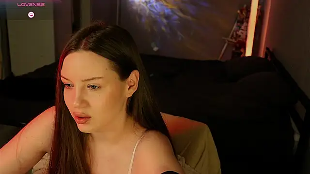 Alisia here online show from 04-03-26, 03:26