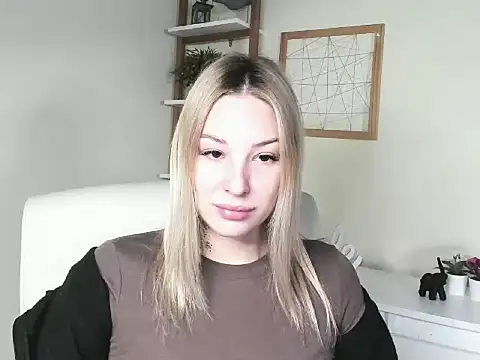 Snapshot of VelvetAngela chatting on 02-13-26, 06:31 VelvetAngela online show from 02-13-26, 06:31