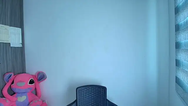 Snapshot of alys_love chatting on 07-02-26, 03:51 alys love online show from 07-02-26, 03:51