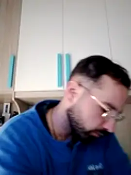 Snapshot of no-name15 chatting on 02-14-26, 08:33 no-name15 online show from 02-14-26, 08:33