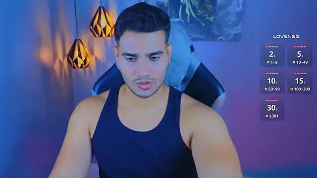 AndresRodriguez1 online show from 04-09-26, 10:48