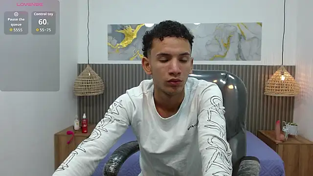 Snapshot of JDWhite18 chatting on 02-21-26, 04:35 JDWhite18 online show from 02-21-26, 04:35