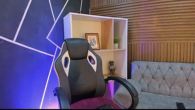 Snapshot of shaden_ chatting on 03-03-26, 08:59 shaden online show from 03-03-26, 08:59