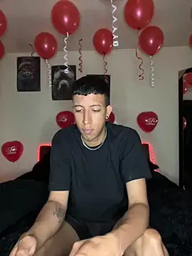 Sebastian Villamarin online show from 02-12-26, 04:40