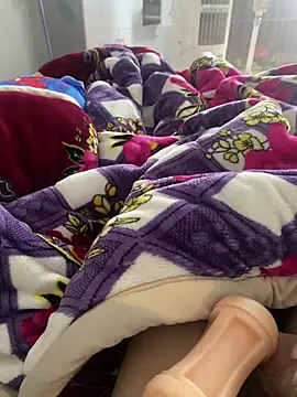 Snapshot of tuncube chatting on 02-05-26, 06:29 tuncube online show from 02-05-26, 06:29