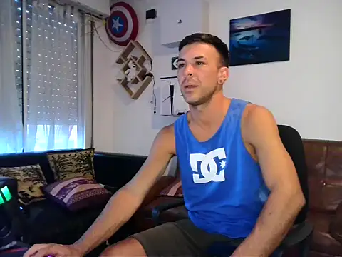 Snapshot of Bluntt55 chatting on 02-10-26, 10:36 Bluntt55 online show from 02-10-26, 10:36