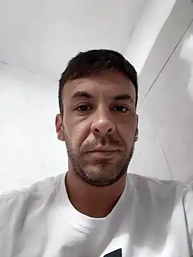 Snapshot of Bluntt55 chatting on 02-16-26, 02:29 Bluntt55 online show from 02-16-26, 02:29