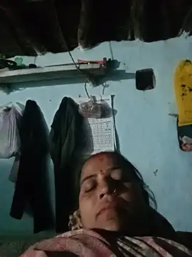 Snapshot of Manu_mehta chatting on 05-15-26, 04:03 Manu mehta online show from 05-15-26, 04:03