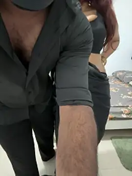 Snapshot of couple7v17d chatting on 02-26-26, 04:50 couple7v17d online show from 02-26-26, 04:50