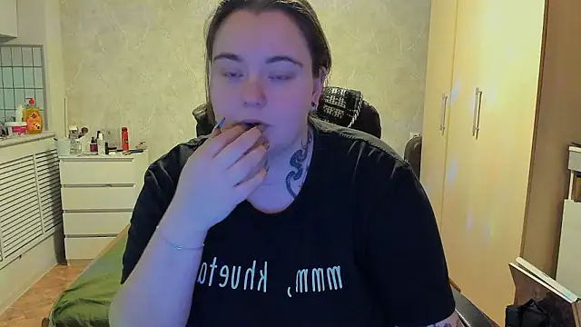 Snapshot of katya_idinax chatting on 02-05-26, 03:05 katya idinax online show from 02-05-26, 03:05