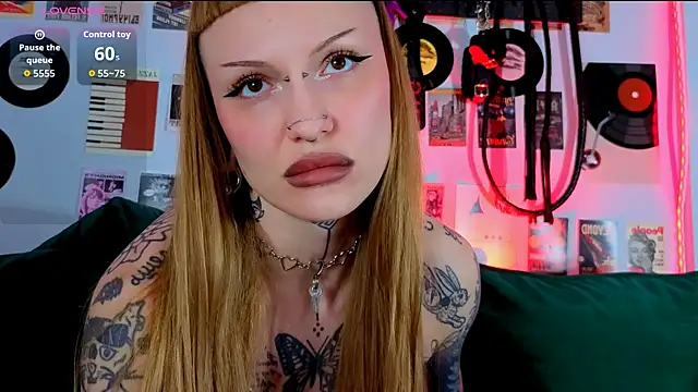 Snapshot of SugarSoot chatting on 07-07-26, 05:43 SugarSoot online show from 07-07-26, 05:43