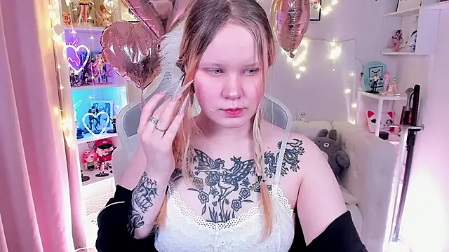 AnnieVibe online show from 02-14-26, 05:32