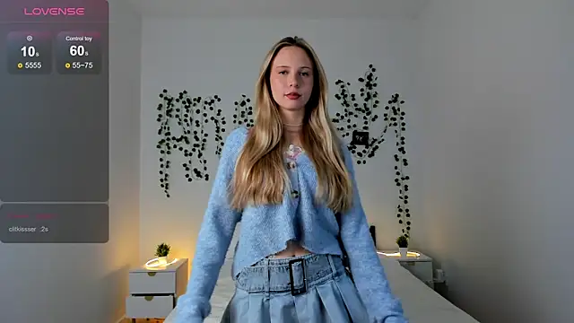 Snapshot of EllyMartinez chatting on 02-05-26, 04:22 EllyMartinez online show from 02-05-26, 04:22