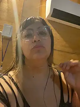 Snapshot of calistrababy chatting on 02-02-26, 02:54 calistrababy online show from 02-02-26, 02:54