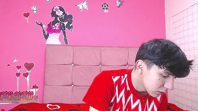 Snapshot of massimoferrera303av chatting on 02-10-26, 06:12 massimoferrera303av online show from 02-10-26, 06:12