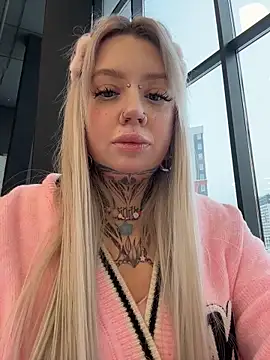 Snapshot of Chiibi chatting on 02-11-26, 08:41 Chiibi online show from 02-11-26, 08:41