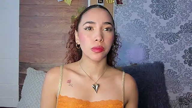 LiaHansson00 online show from 04-29-26, 04:11